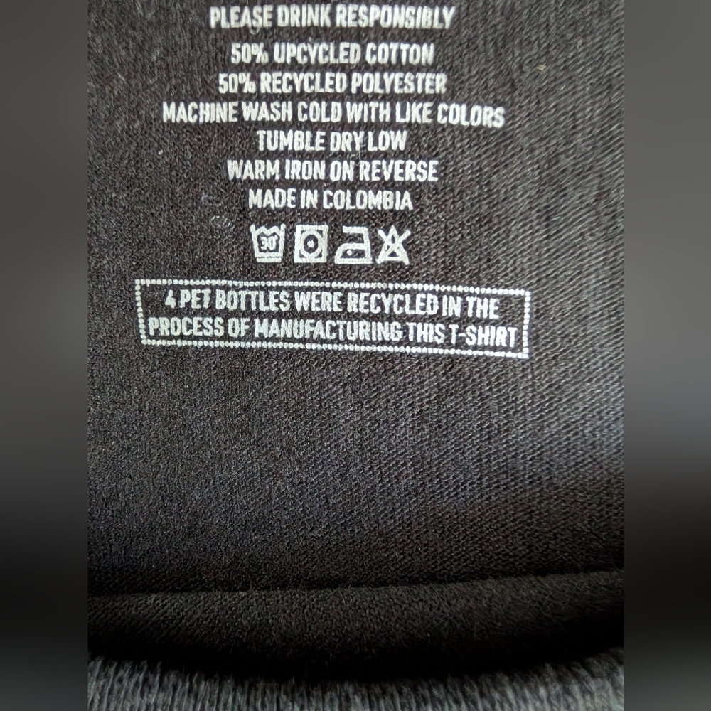 Wild Turkey Bourbon " Trust Your Spitit" Black Short Sleeve T Shirt ~ - Picture 5 of 5